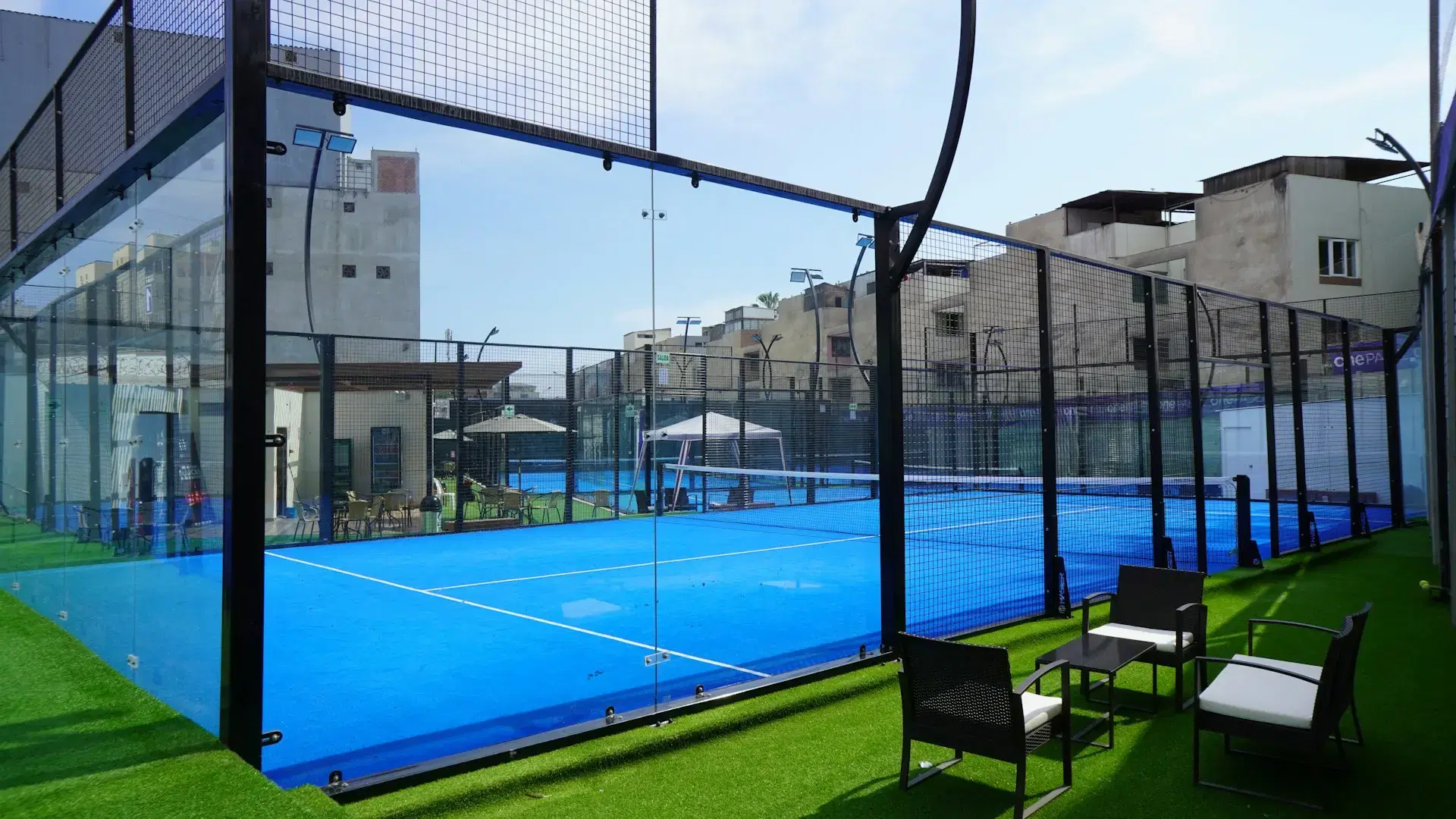 Using Walls in Padel